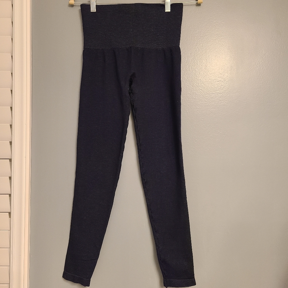 Soma Live.Lounge.Wear. Slimming Blue Denim Legging Size Small